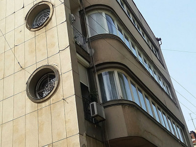 Львів, вул. Дорошенка 51. Житловий будинок. В цьому будинку проживали найбагатші львівські родини.