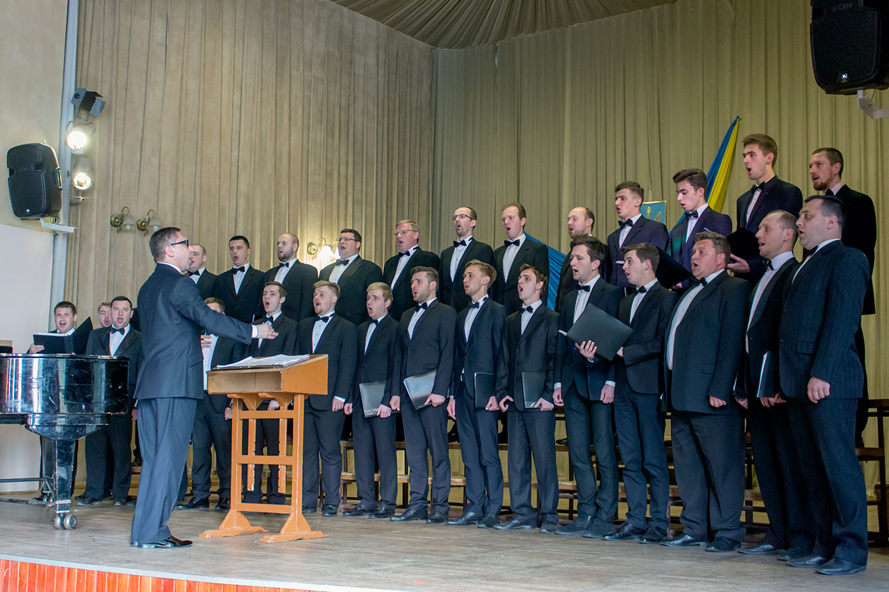 Львівський муніципальний хор «Гомін»