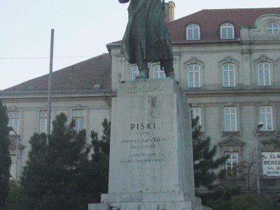 Пам'ятник Бему у Будапешті