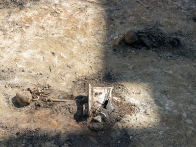 Масові людські захоронення у подвір’ї Національного музею-меморіалу «Тюрма на Лонцького»