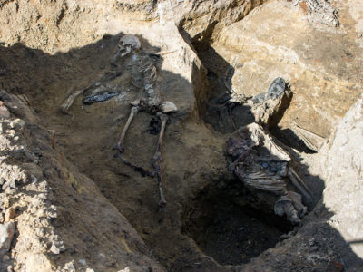 Масові людські захоронення у подвір’ї Національного музею-меморіалу «Тюрма на Лонцького»