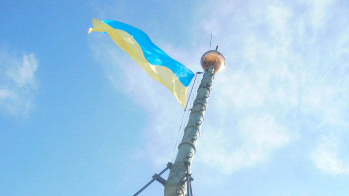 Як 3 квітня 1990 року над Львовом піднімали Державний Прапор України