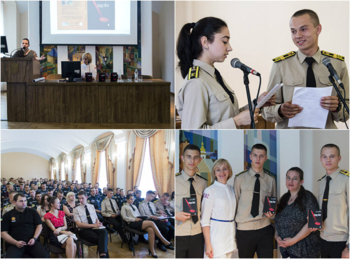 Театр у книжці «Angry Bird», або доки game ще не over Театр у книжці «Angry Bird», або доки game ще не over