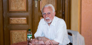 Роман Іваничук