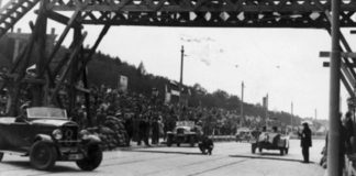 Глядацька трибуна під час Leopolis Grand Prix Фото 1930-1934 рр.