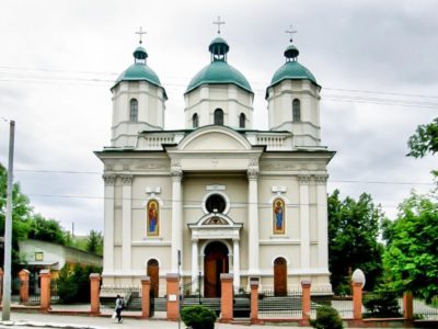 Церква св. апостола Андрія Первозванного у Львові по вул. Т. Шевченка, 66