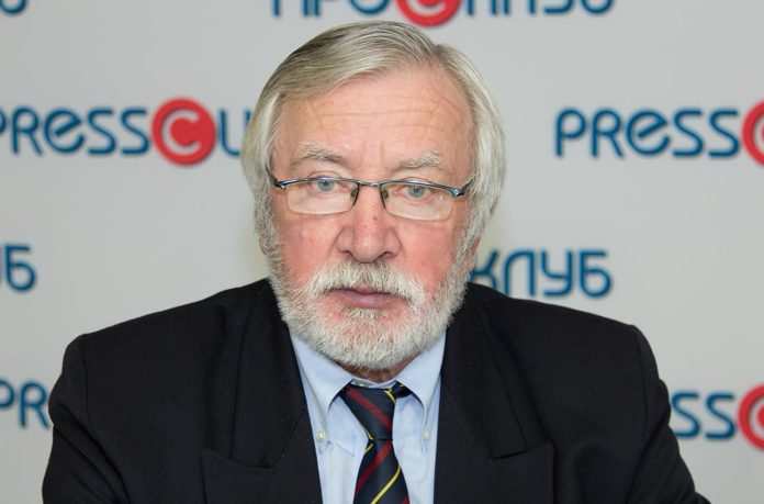 Голова Львівської обласної організації Національної спілки художників України Олег Микита