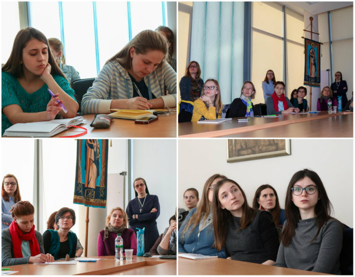 Вижити — значить перемогти. Жінки, які здолали систему зла Вижити — значить перемогти. Жінки, які здолали систему зла