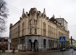 Колишній народний кінотеатр Червоного Хреста, зараз – львівський драматичний театр імені Лесі Українки