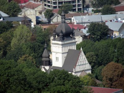 Церква Святої Параскеви П’ятниці із висоти Високого Замку. Фото Сергія Гуменного