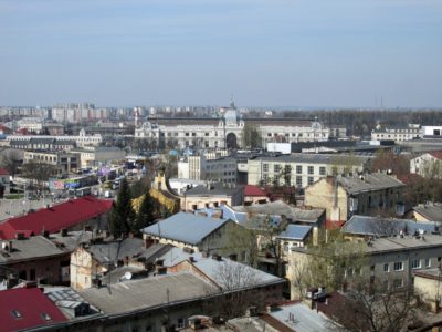 Львівський залізничний вокзал із висоти пташиного лету. Фото Сергія Гуменного.