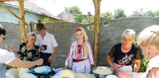 Фестиваль сиру і бринзи в Винниках