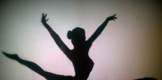 Балерини на БТР, або Свято Європи на бронетанковому заводі