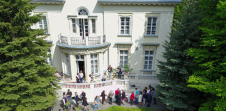 «Любов чи голод: що нами керує?» виясняли у Домі Франка