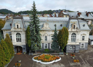 10 фактів про палац Семенських-Левицьких у Львові