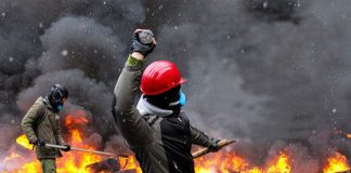 Виставка «Революція Гідності. Пам’яті Небесної сотні»