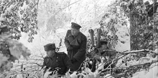 Військова розвідка в Карпатах. Фотограф Аркадій Шайхет