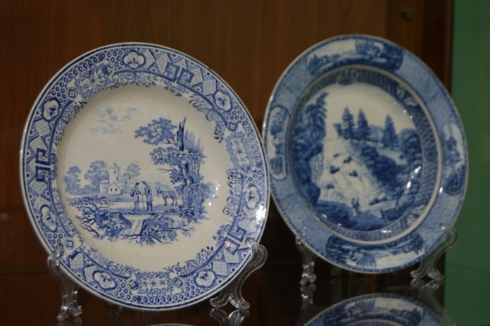 Експозиція виставки «Великодні мережива Межигір’я»