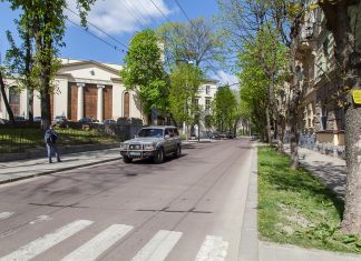Вулиця Миколи Устияновича у Львові. Фото 2018 року