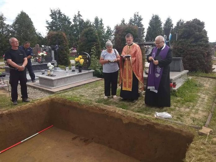 У селі Грушовичі, що у Підкарпатському воєводстві, У селі Грушовичі, що у Підкарпатському воєводстві,