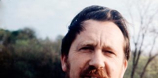 Еммануїл Мисько (1929-2000) - скульптор, педагог, суспільний діяч, лауреат Національної премії ім. Тараса Шевченка, народний художник України. Фото Романа Миська, 1970-і рр.