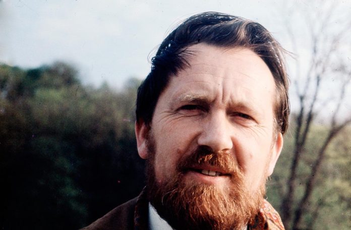 Еммануїл Мисько (1929-2000) - скульптор, педагог, суспільний діяч, лауреат Національної премії ім. Тараса Шевченка, народний художник України. Фото Романа Миська, 1970-і рр.