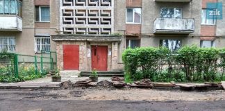 Єврейські надгробні плити, знайдені під час ремонту вулиці Ганни Барвінок у Львові. Фото: Юра Мартинович/ZIK