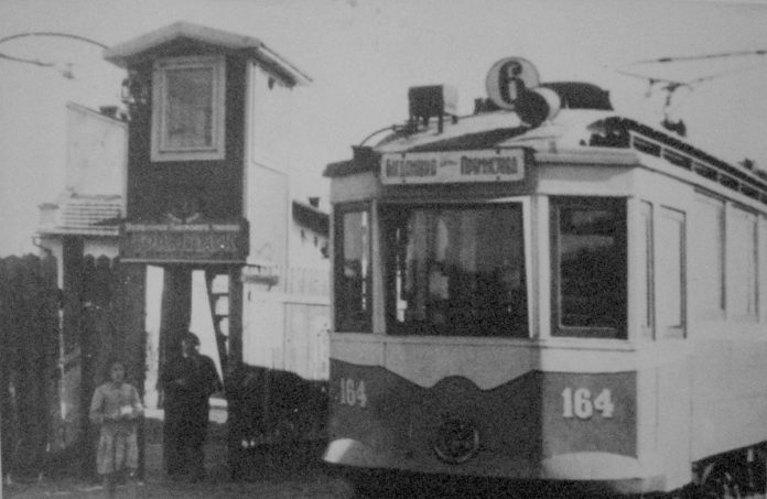 Випуск модернізованого трамвая "Sanok" із депо № 2. Фото із колекції трамвайного депо № 1