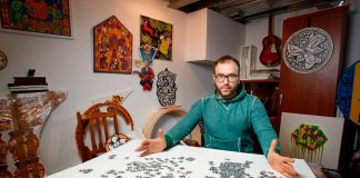 Роман Мінін