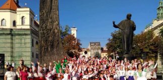 ІІІ Міжнародний молодіжний фестиваль «Фольклорний передзвін» завершився кала-концертом