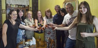 Учасники та організатори благодійного он-лайн аукціону "Мистецтво на варті Поморянського замку"