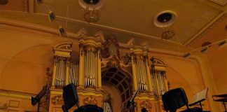 Концертний зал Львівської обласної філармонії