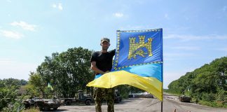 Серпень 2014 року, блокпост "Балу" Дебальцевський плацдарм. Фото Тарас Грень