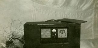 Радіо і деталі радіотехніки, вилучені радянськими спецслужбами з останньої криївки Романа Шухевича. Інші предмети, знайдені після смерті командира УПА,