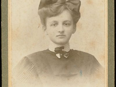 Портрет дівчини. Фотограф Франц де Мезер