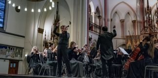 Оркестр «INSO-Львів» у Церкві Св. Боніфація в Гаазі. Фото Олександр Шамов.