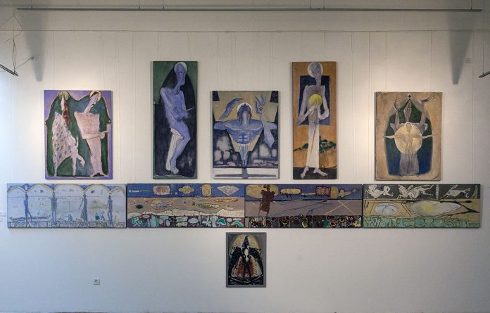 Експозиція виставки “Олег Мінько: мої ієрархії”