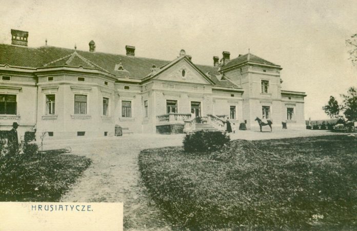 Маєток в Грусятичах, фото кінця ХІХ століття