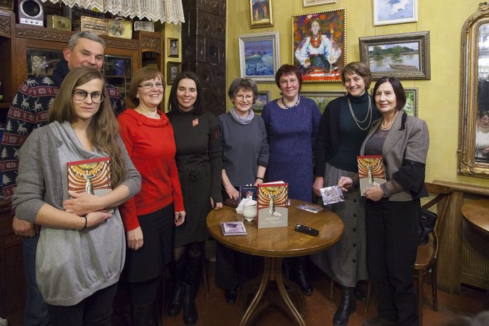 Презентація книжки «Оперний світ Соломії Крушельницької: путівник по операх з репертуару співачки»