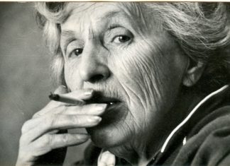 Віра Франко у похилому віці. Знімок з виставки «Тріумф людини. Мешканці України, які пройшли нацистські концтабори»