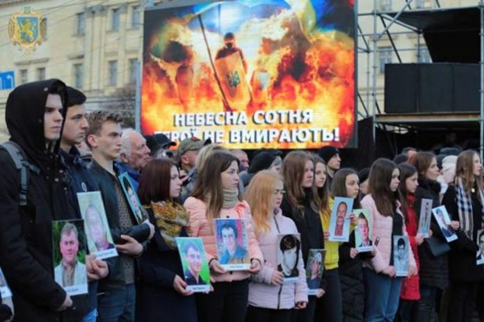 Вшанування пам'яті Героїв Небесної Сотні біля пам'ятника Тарасу Шевченку, 2019 р.