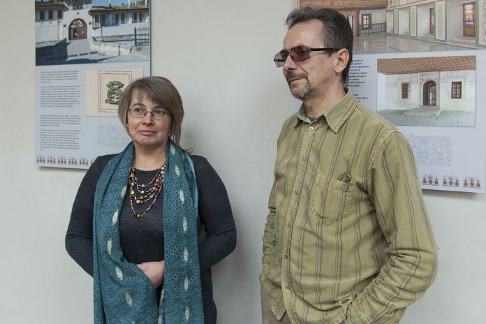 Вікторія Темна та Ігор Сальніков на відкритті своєї фотовиставки