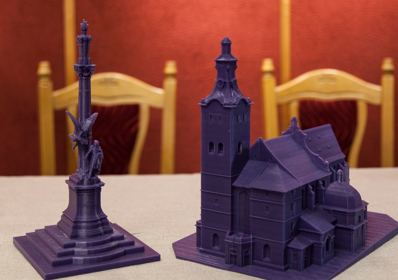 Презентація проекту «Створення смартфонного додатку доповненої реальності для експонатів Львівського музею Михайла Грушевського»