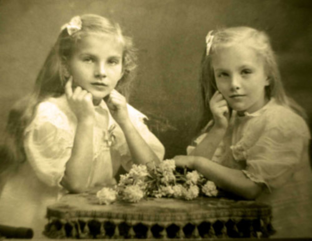 Доньки Ярослава Окуневського: Ольга і Дора