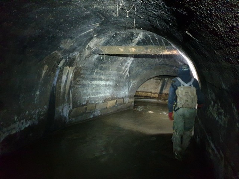 Злиття з центральним колектором коло пам’ятника Грушевському