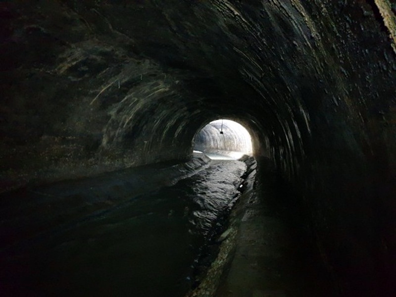 Вид на Полтву з-під Фонтану в сторону Оперного театру