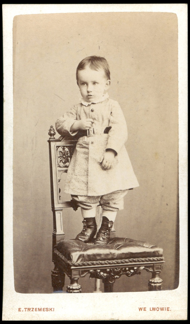 Світлина з ательє Едварда Тшемеського. Львів, ХІХст.