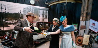 Святкування першої річниці Львівського музею техніки "Ретро Гараж". Фото Євген Кравс