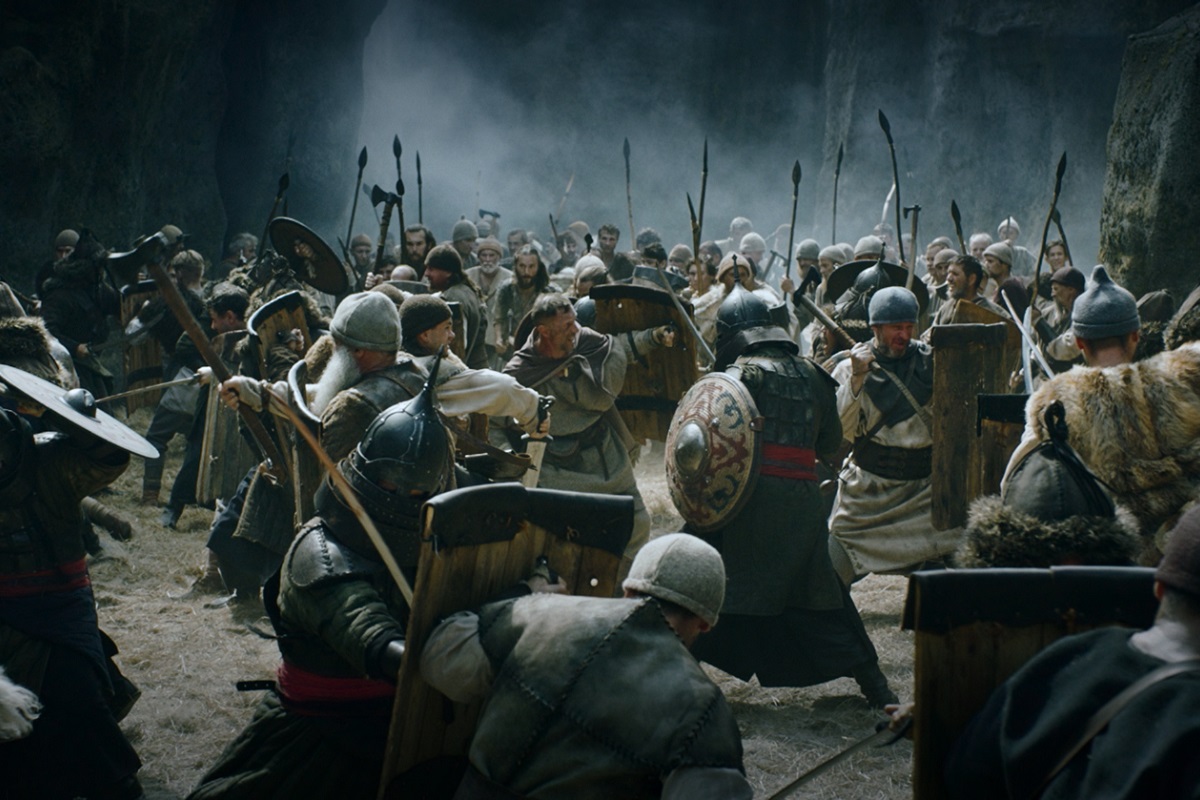 Кадр з фільму "Захар Беркут" (фото: Планета кіно)