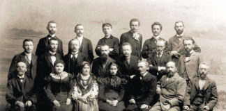 Діячі НТШ у Полтаві у 1903 році. Фото: ntsh.org